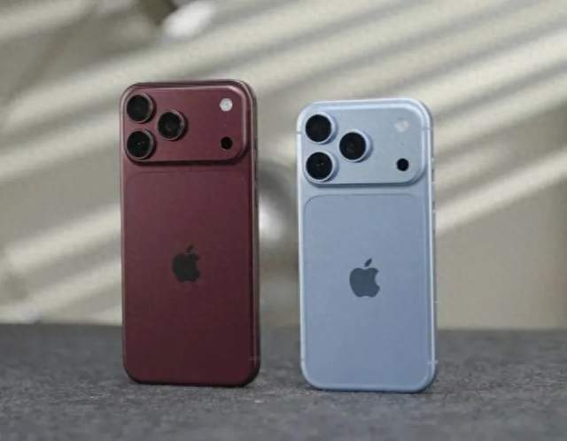 iPhone 18 Pro全面拆解！外表几乎没变，内部彻底大变样