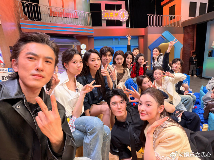 吴镇宇 王格格你是来炫耀的吗家人们，最近娱乐圈又有新的小风波啦！吴镇宇和王格格之