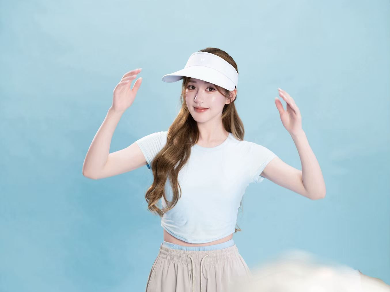 赵露思亮相上海时装周 解锁双重时尚buff！秀场看秀+新天地大屏霸屏，赵露思是本