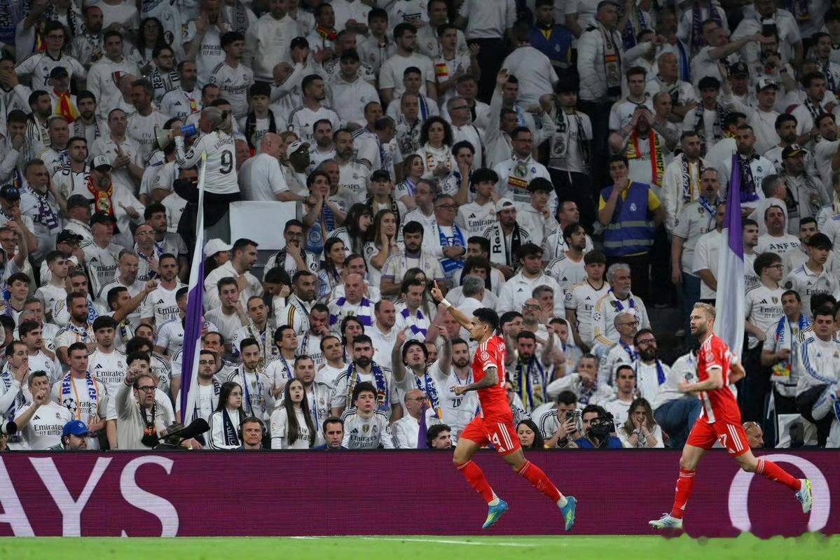 拜仁vs皇马北京时间4月16日3时，欧冠1/4决赛次回合，拜仁主场对阵皇马，欧洲