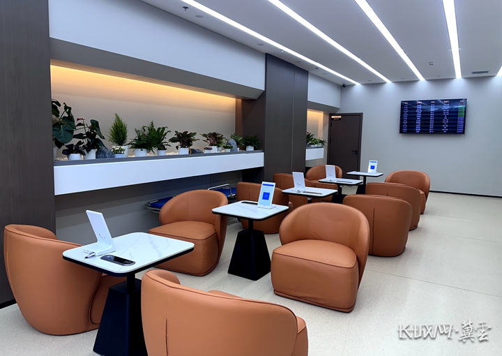 春运首日探访：石家庄站迎客流高峰 爱心服务区暖心升级