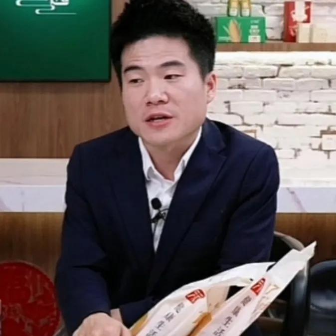 董宇辉真的太冤枉了！这次王海打假东方甄选五常大米事件，董宇辉真不该背锅。说白了董
