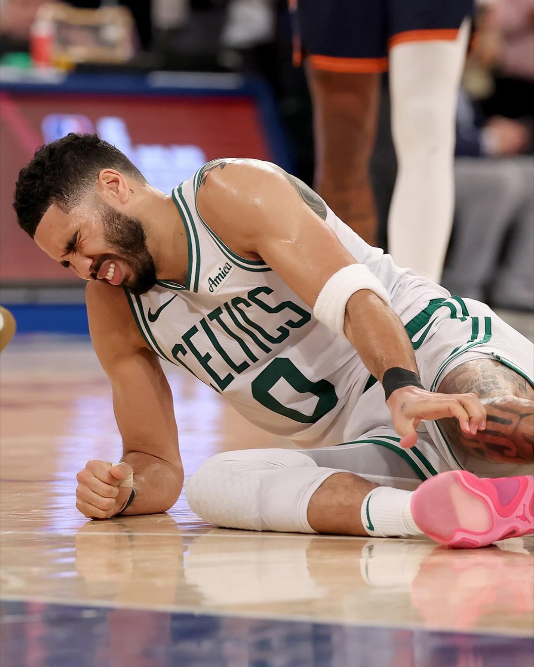 迪温琴佐跟腱撕裂仿佛受到了诅咒的0号跟腱nba季后赛