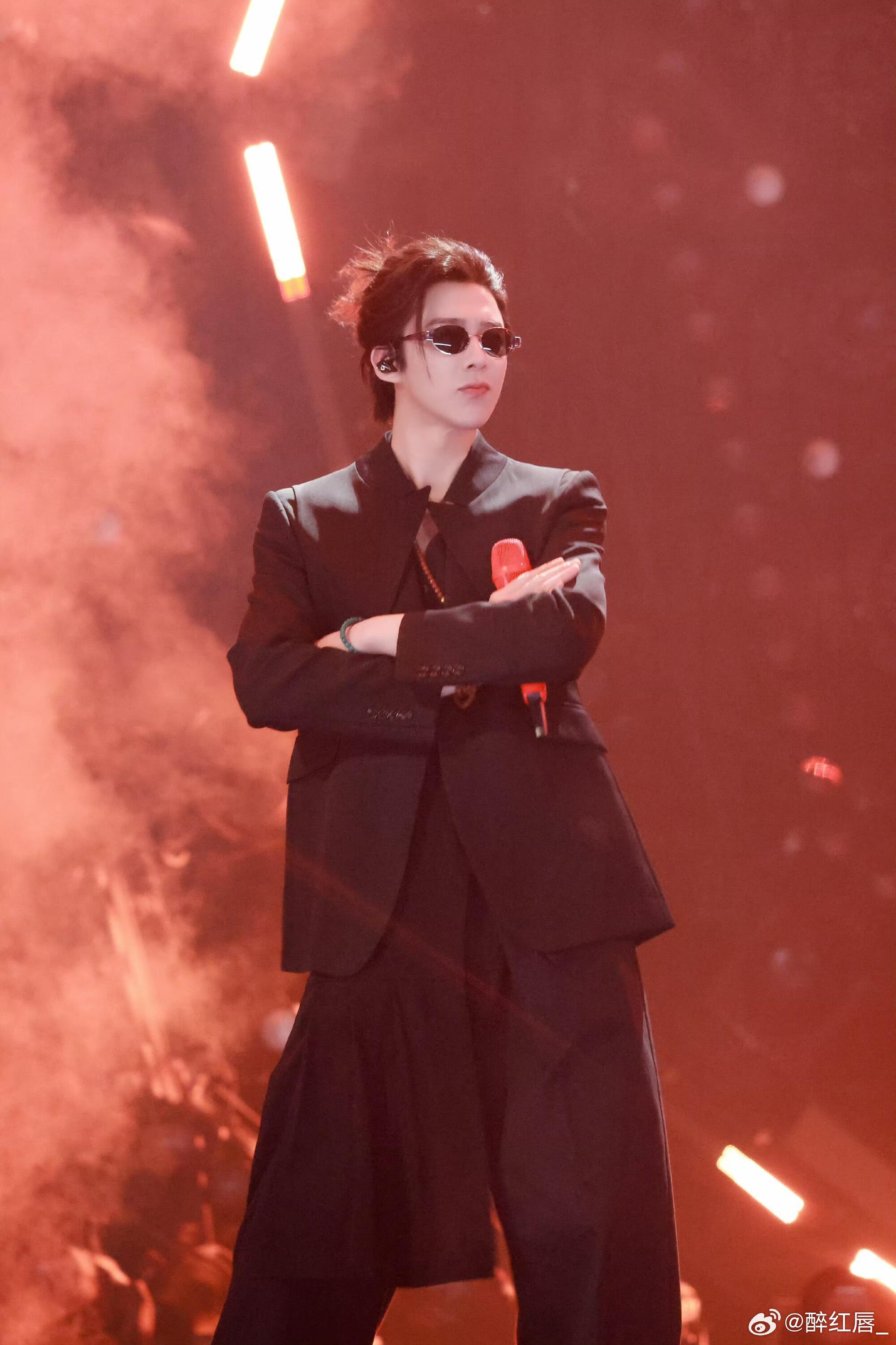 刘宇宁控场能力夯爆了主持人：我不得劲儿再来一次！刘宇宁嘴上答应转头又赢了，还耐心