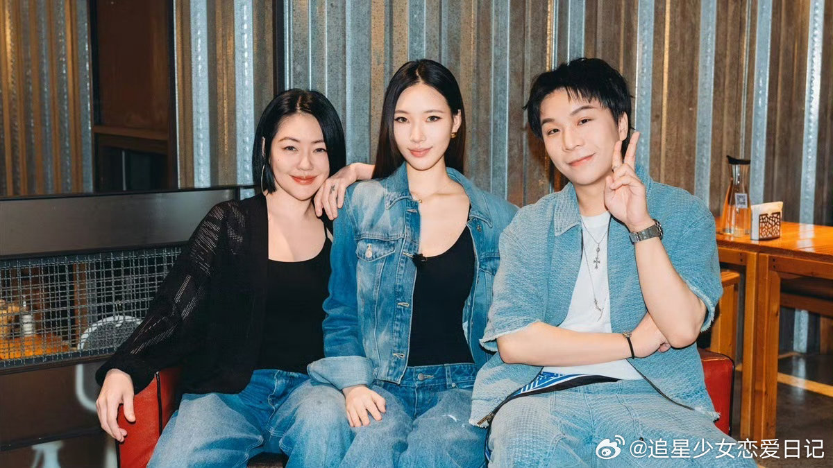 小S和大女儿在小姐不熙娣合体小S和大女儿EIIy将首度在小姐不熙娣合体千集名场面