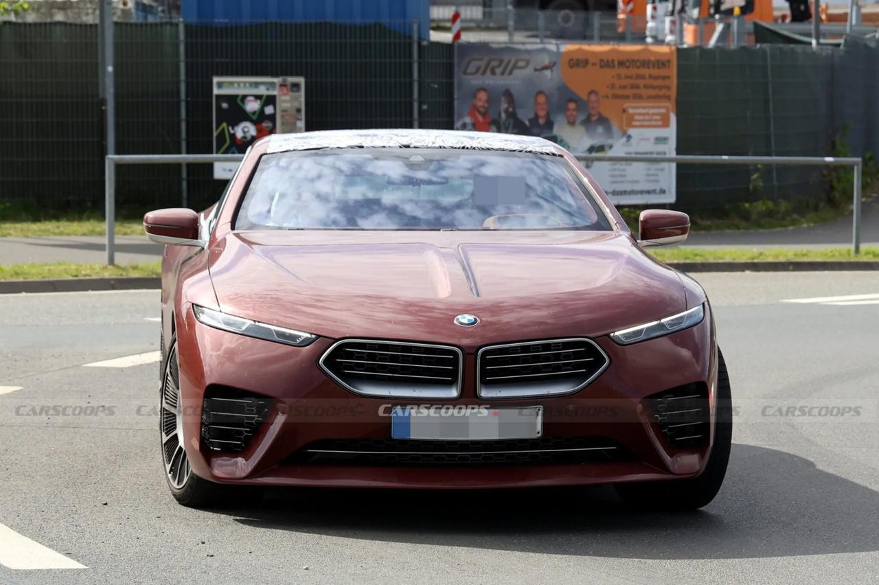 宝马Speedtop猎装车路测曝光：限量70台，末代纯油V8

从这谍照上来看，