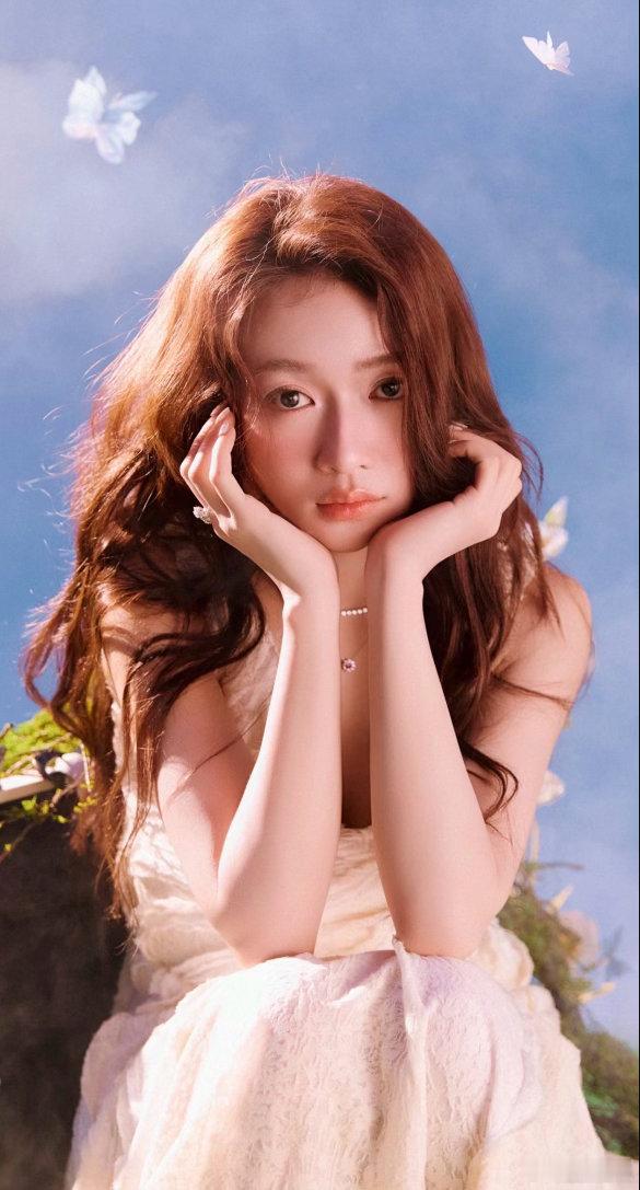 于正说吴谨言是他理想中的最佳女主 那可不吴谨言给你带了多少女频大爆剧啊吴谨言