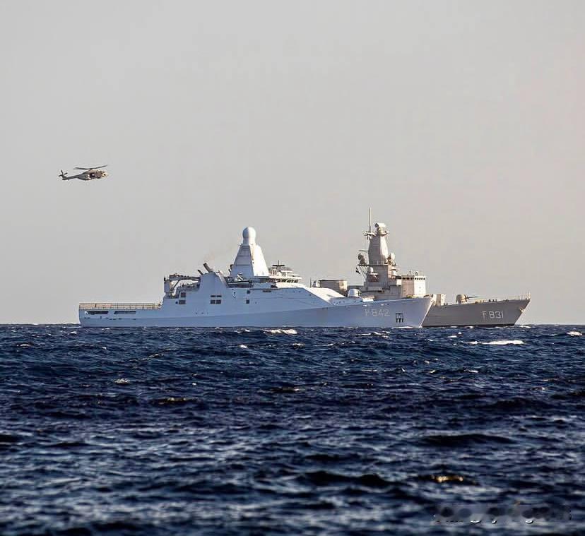 🇳🇱荷兰皇家海军“范·阿姆斯特尔”号护卫舰（F831）于2025年11月3日