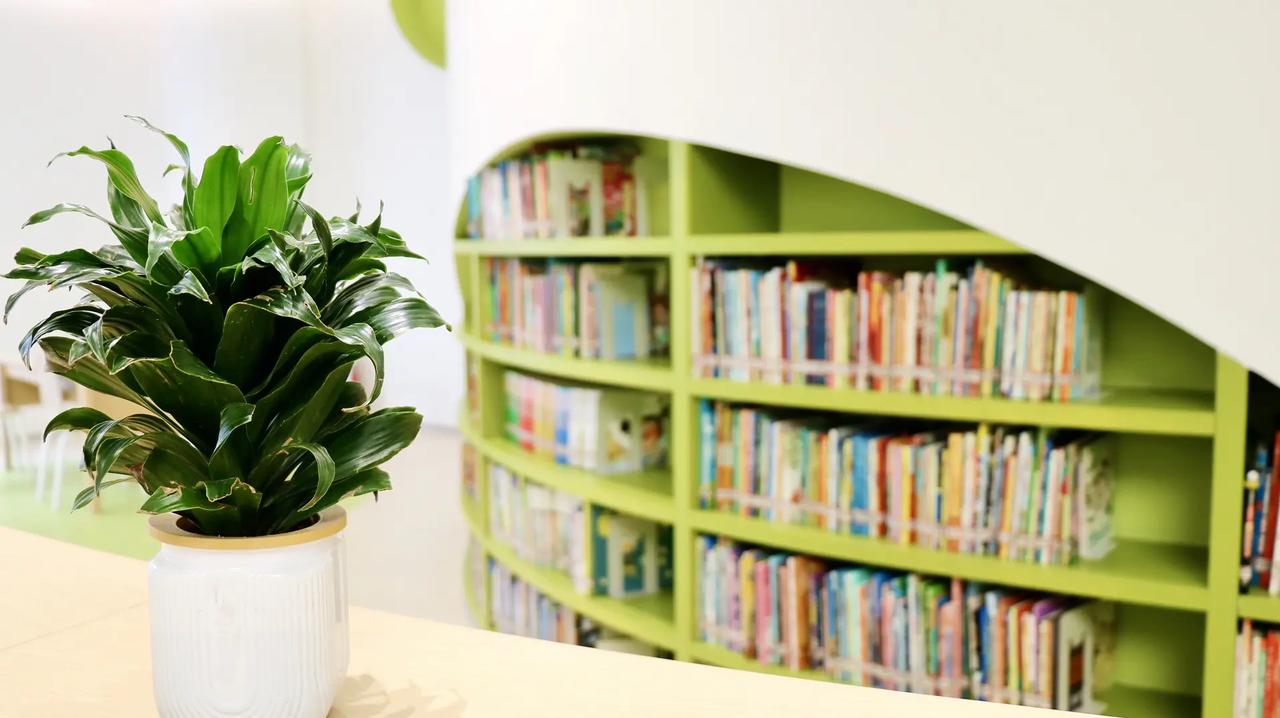 孩子为你自己读书。我的足迹地图   读书，是为了用文字推开世界的大门。书本能把山