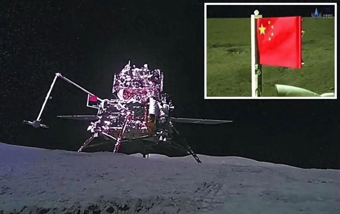 12月23日，据央视新闻直播间报道，近日，中国🇨🇳载人登月公布了月球车研制进