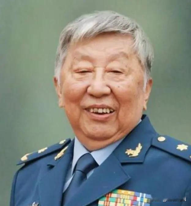 再次强调遗嘱的重要性，否则离世后，很可能家庭分崩离析！
 
这张就是阎肃一家的全