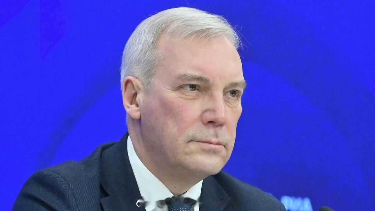 俄罗斯一仗把自己打成了亚洲国家，眼瞅着与欧盟的贸易额要掉0了。

俄副外长亚历山