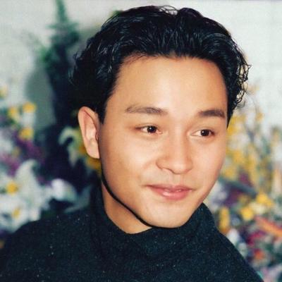 1992年《霸王别姬》杀青宴上，张国荣当场发了火，猛地一拍桌子，指着一名男子厉声