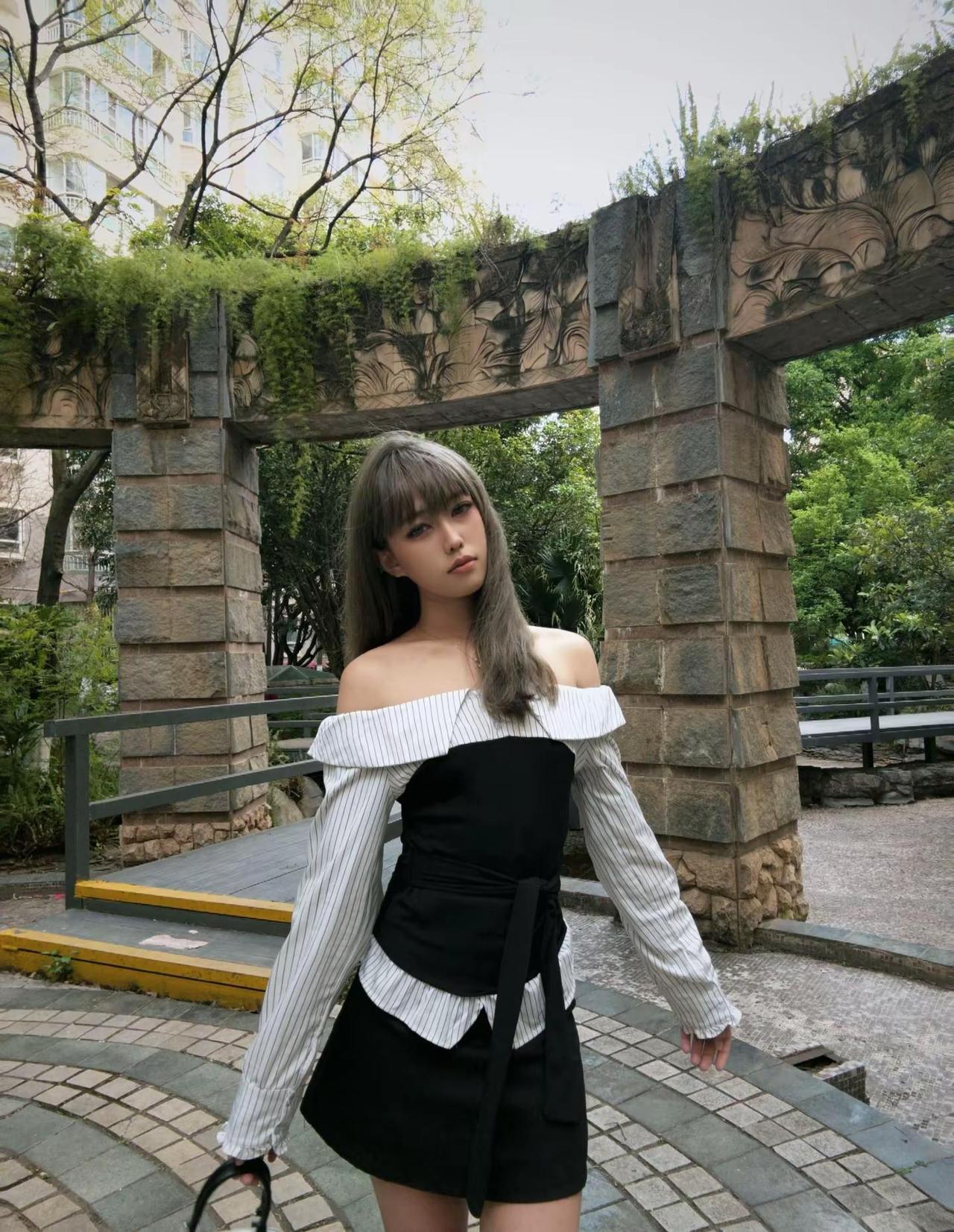 只要略从小计 爱上我只是人之常情。放飞自我系列正经不过三秒 银发 自由感 oot