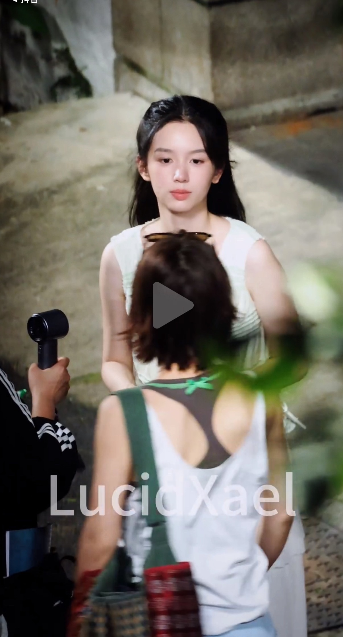 我想念着一个女孩 