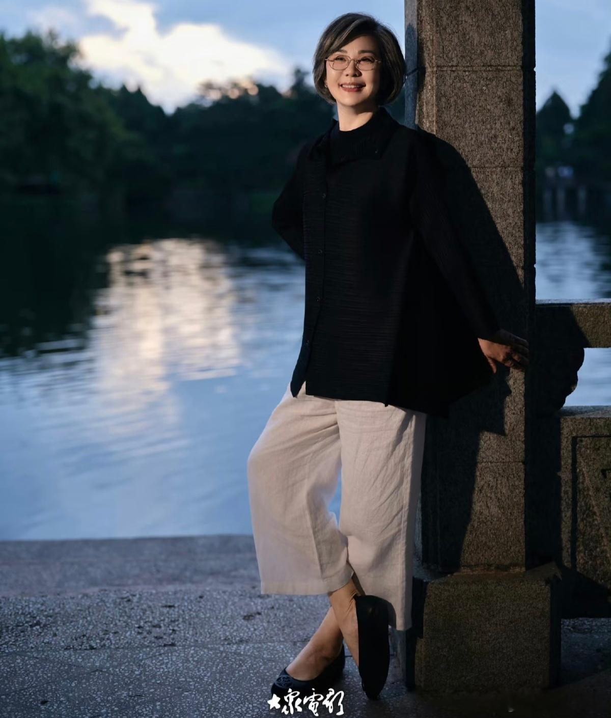 丛珊：拍《牧马人》时她才20岁娇憨可爱！ ​​​