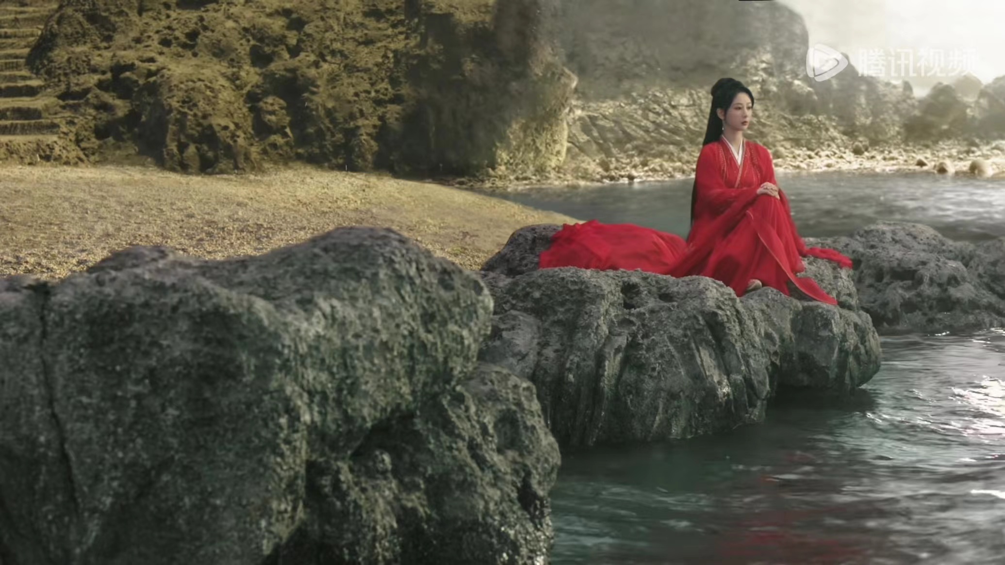 #杨紫穿红色嫁衣##小夭凄凉感拉满#小夭凄凉感拉满，可以可以 ​​​
