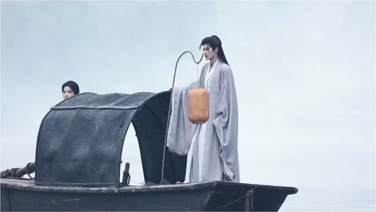 「一棹春风一叶舟，纶茧缕一轻钩。」像画中仙一般乘船的檀健次檀健次乘船画中仙檀健次