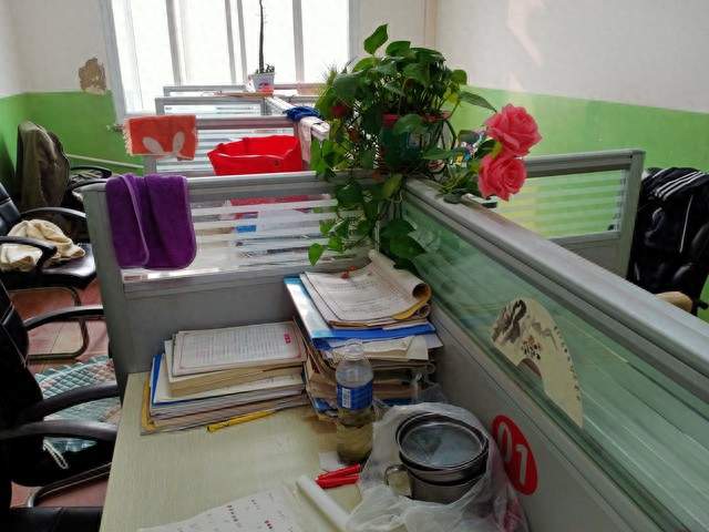 92%班主任想跑！曾经抢着干的岗位，现在成了烫手山芋