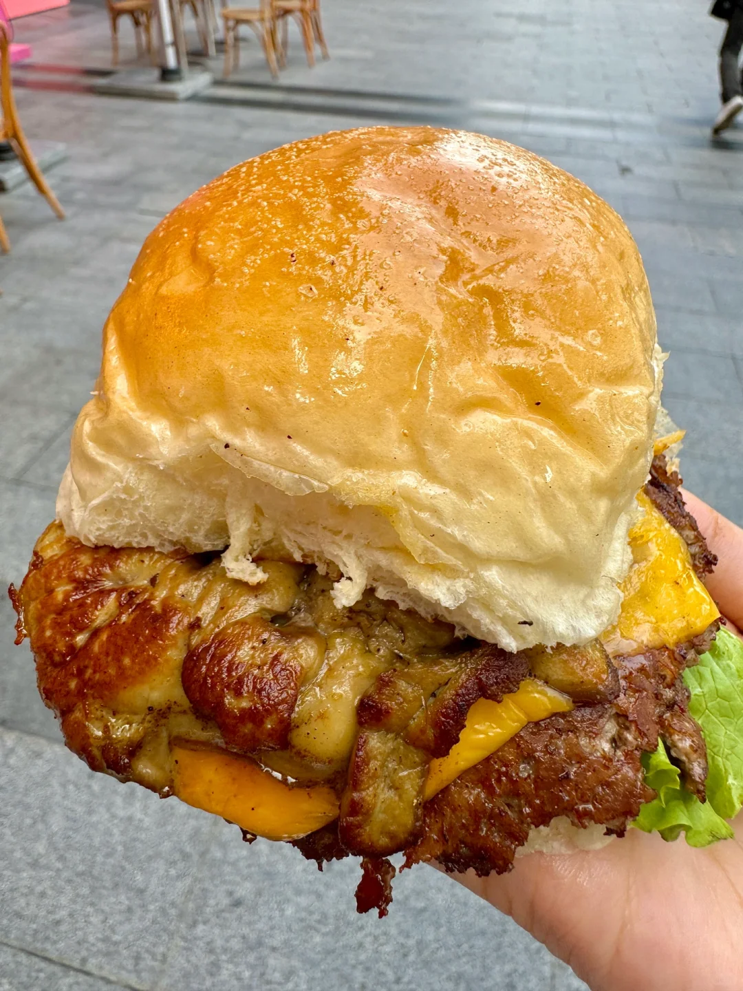 杭州坠牛逼的汉堡诞生了。。。。