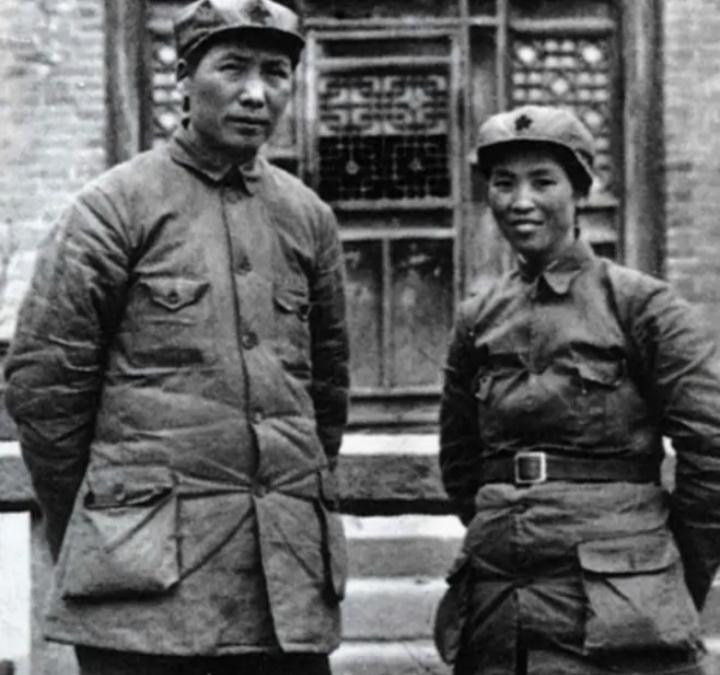 很多人都看过贺子珍的一段回忆：
经历遵义会议之后，毛泽东的处事状态发生了很明显的