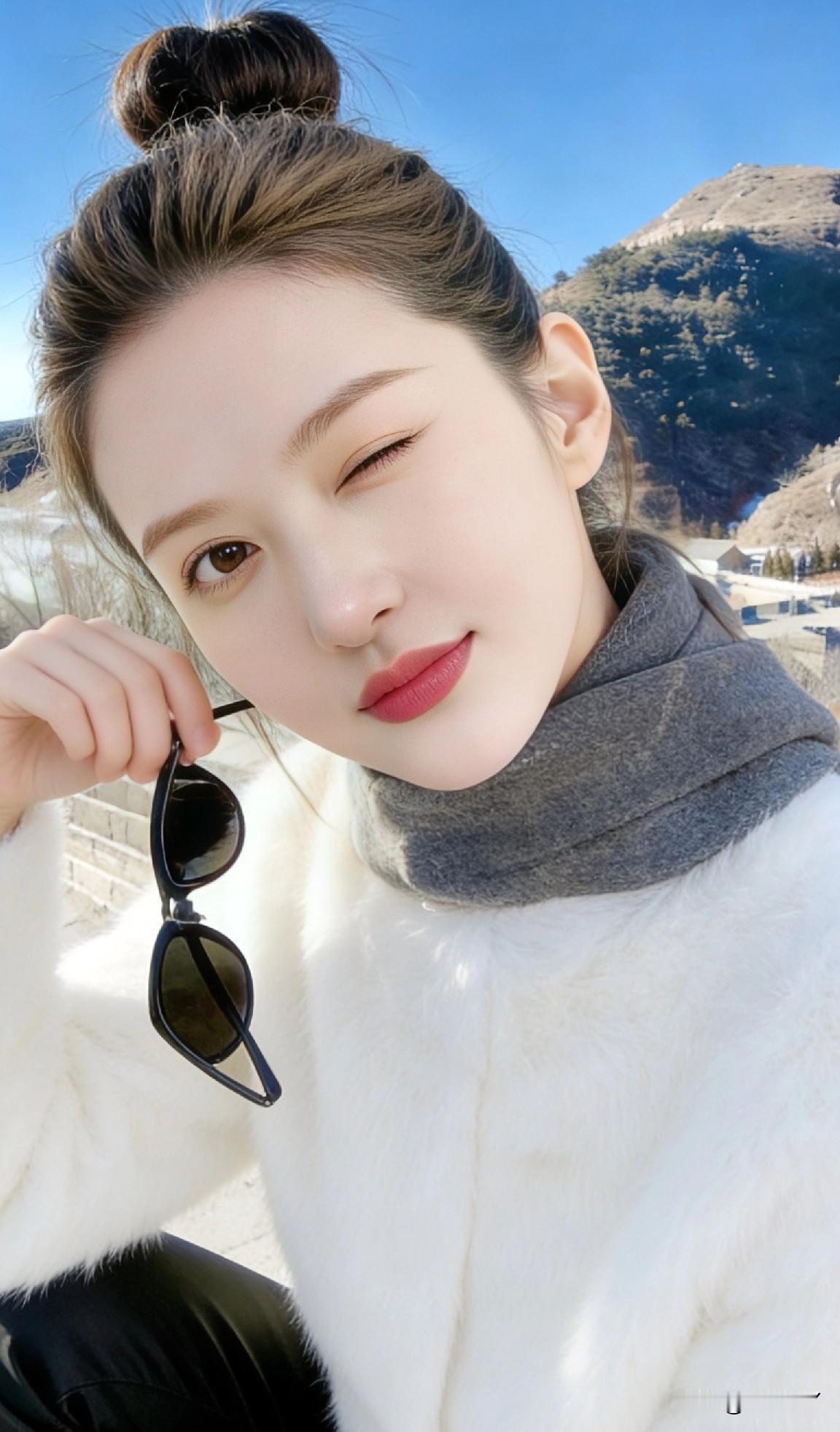 物质要高配，认知要顶配，心态要绝配，生活不一定绿灯，红灯总会倒计时……生活要甜滋