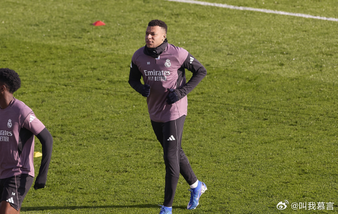 据《阿斯报》报道，西班牙全国迎来“出行高峰”，但巴尔德贝巴斯训练基地则迎来了国家