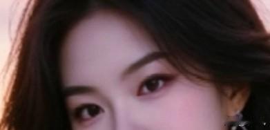 我五十五岁，
越活越年轻，
原来一个人独居过日子，
真的会养出年轻相，福相，慈悲