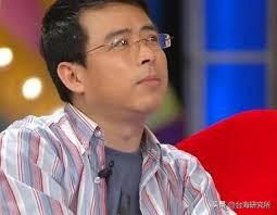 又被抓现行了！原央视主持人阿丘，这次因擅自打“央视”招牌搞收费活动被公开通报。