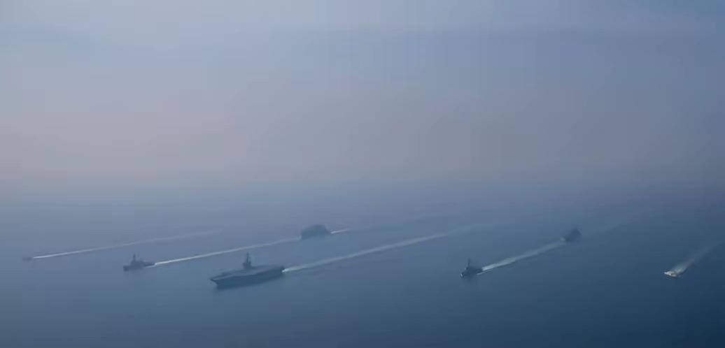 简单说一下波斯湾前方目前的战况。伊媒消息，马哈茂德·艾哈迈迪-内贾德已经丧生。但