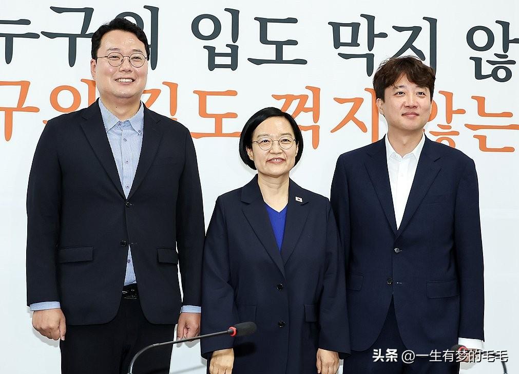 韩国政坛再起波澜！网络新法惹怒年轻人，李俊锡公开向总理施压

7月10日，韩国政