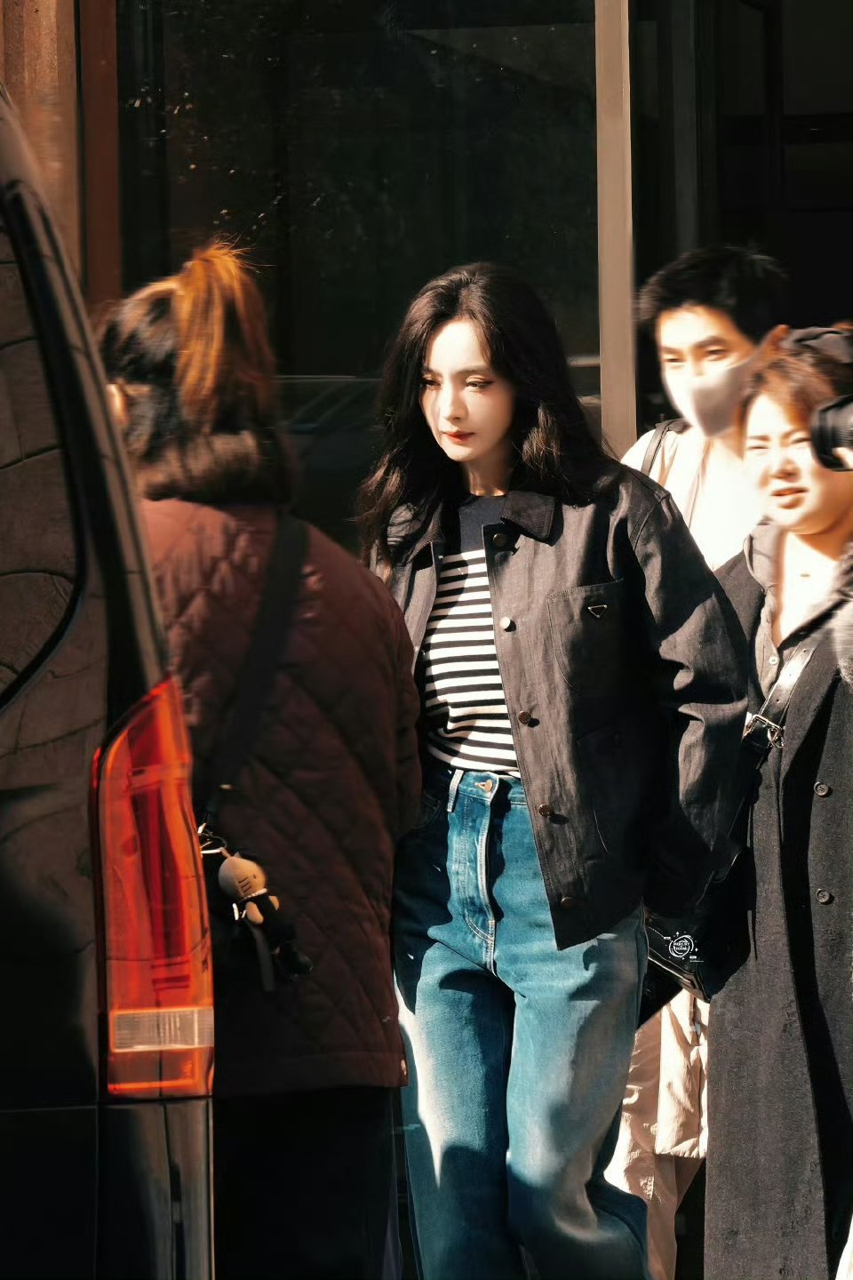 米兰偶遇杨幂逛店杨幂杨幂杨幂明星