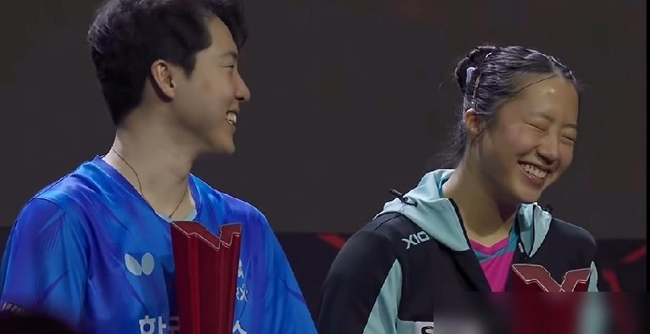 林钟勋/申裕斌，顶着世界第一的光环，决赛场上却被对手27分钟砸了个0-3。这笑，