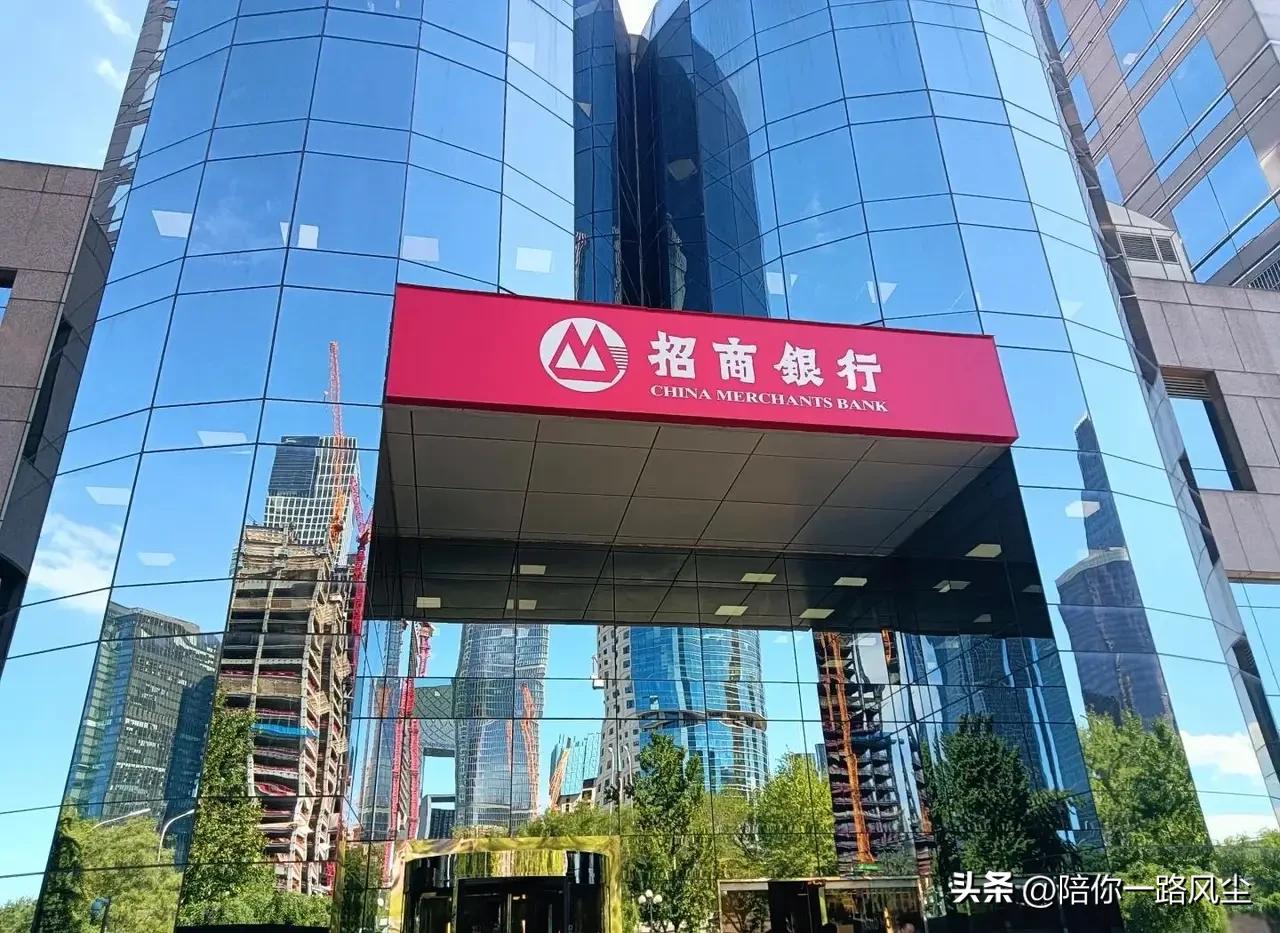 各行各业年收入范围！

律师：年薪20-80万元
医生：年薪10-50万元
教师
