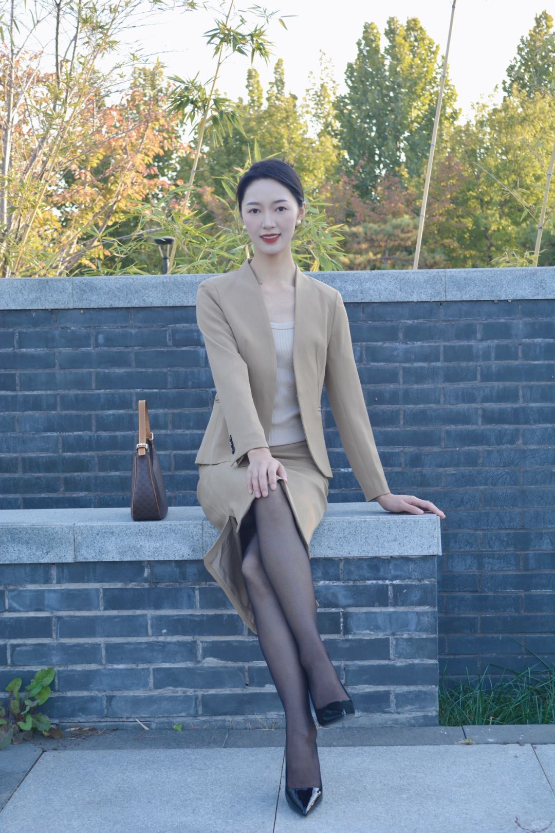 职业装穿搭尽显气质