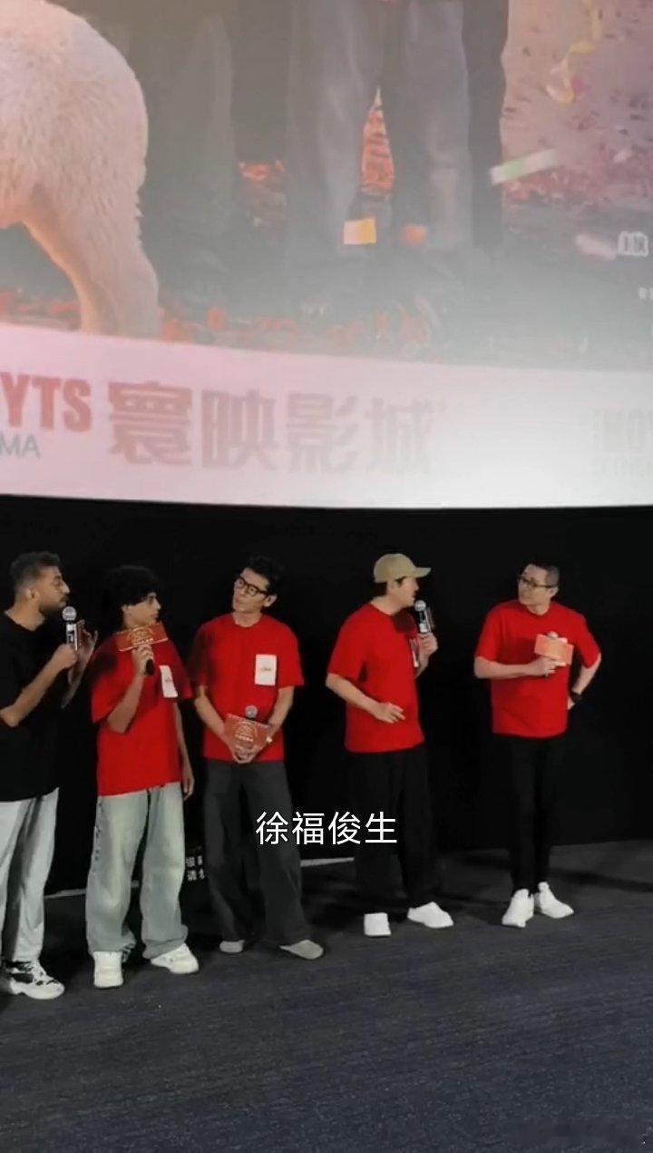 欢迎来龙餐馆一家三口的羁绊欢迎来龙餐馆一家三口电影欢迎来龙餐馆 比起跌宕的剧情，