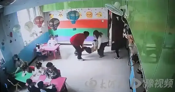 幼师张某（女，1995年生），情节恶劣！