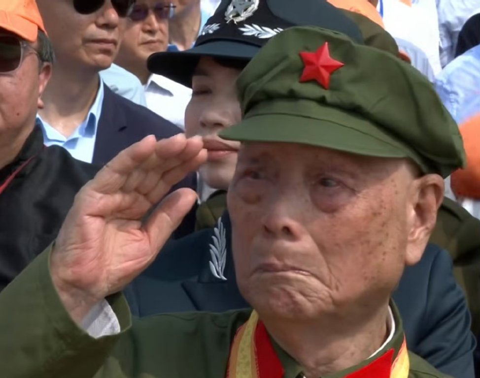 九三盛大阅兵[泪]永远感谢你们，致敬阅兵直播 ​​​