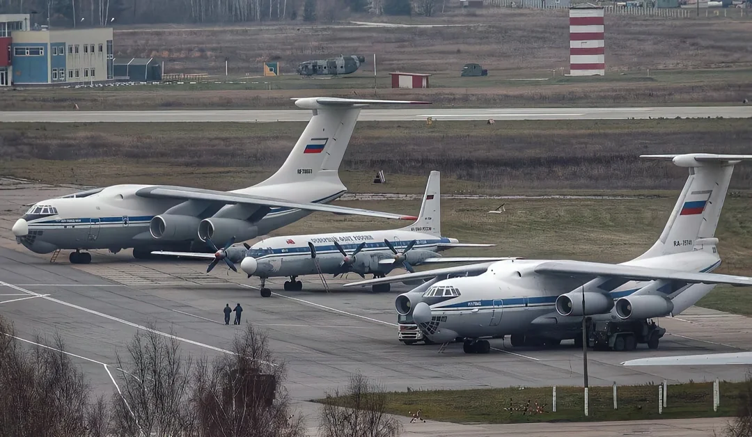 俄罗斯运输机，伊尔18比较少见了