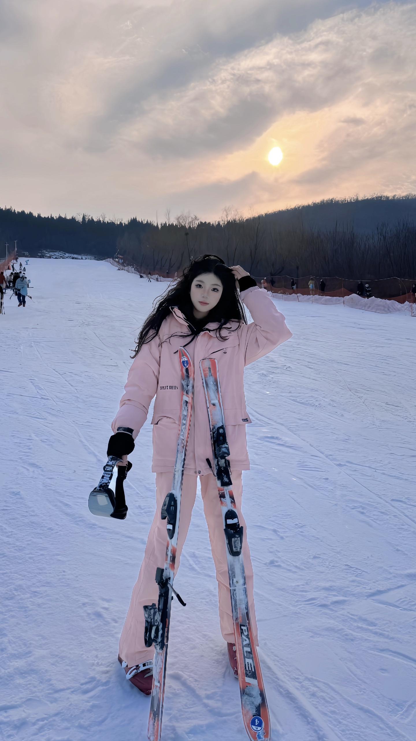 摔是一瞬间的 帅是一辈子的⛷️