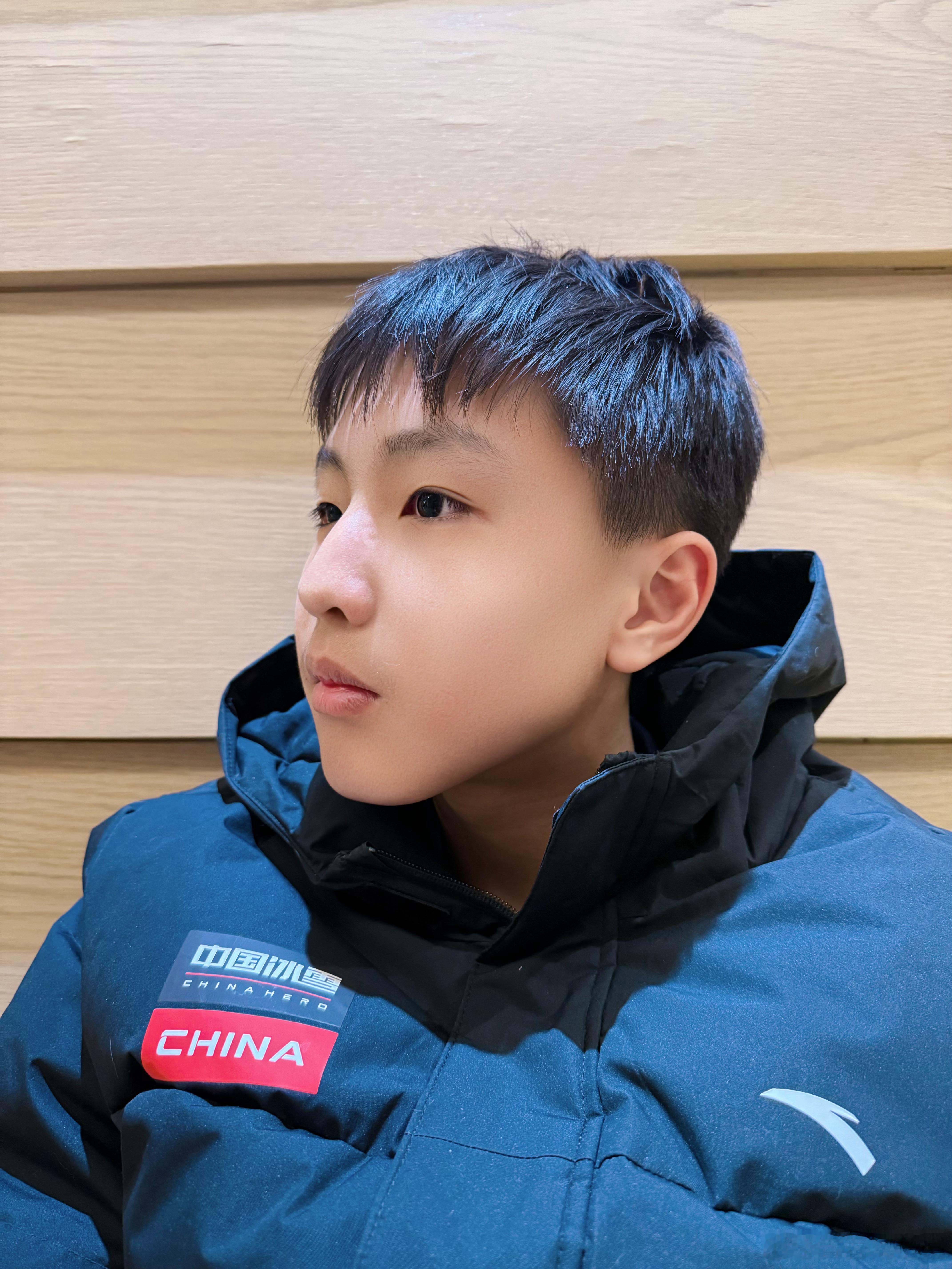 我的小情人看我不舒服就又想一个人去医院看眼睛，他说反正之前我出差也是他自己坐地铁