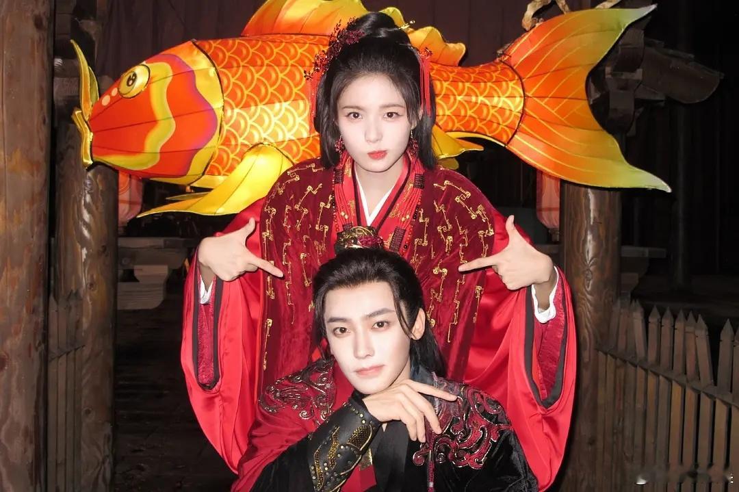 雀骨杀青 艾米和侯明昊怎么样 ​​​