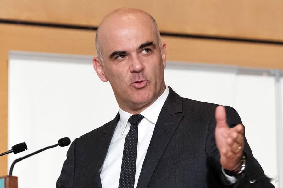 欧洲委员会秘书长阿兰·贝塞：针对俄罗斯侵略罪行的特别法庭筹备工作进展过于缓慢。