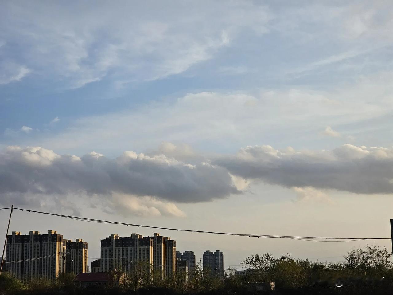 家中有事，急需5000，谁能帮我，谁能借我，我这条命送给你，我现在缺是没有办法了