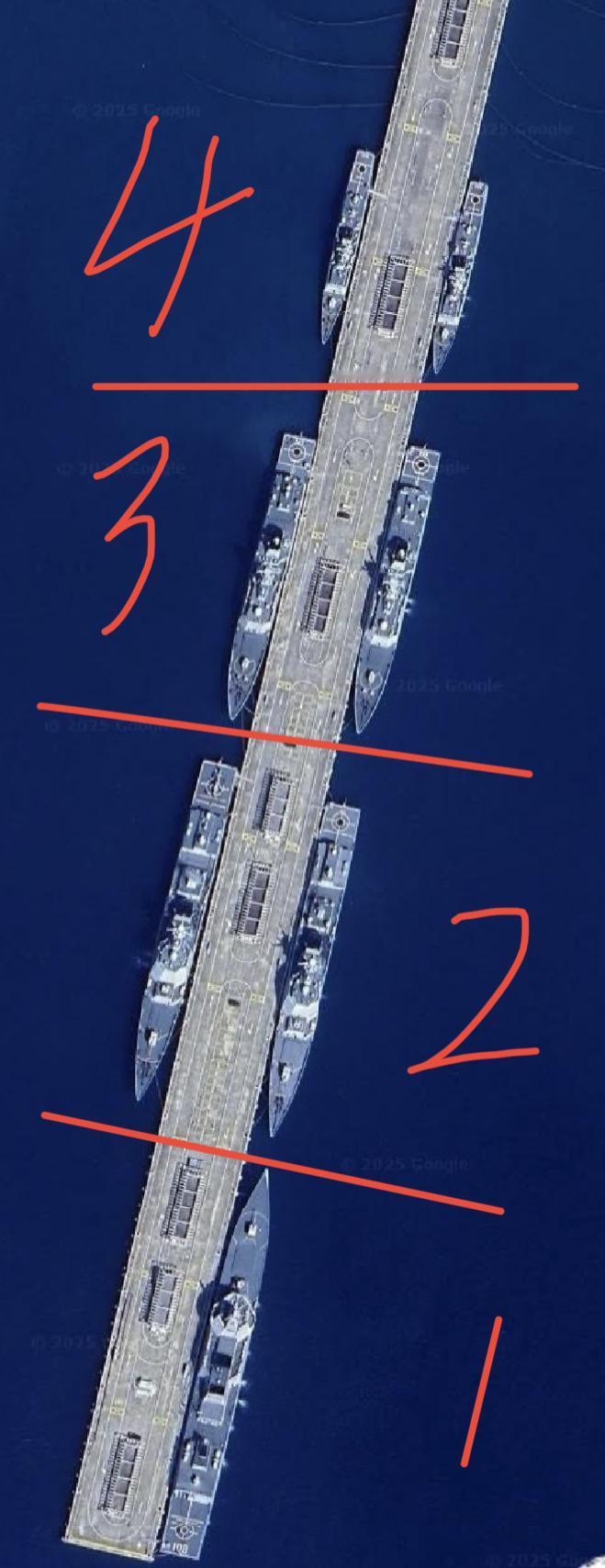 一个码头停齐了主力[白眼][抠鼻]
1：055型万吨当家旗舰驱逐舰。
2.052