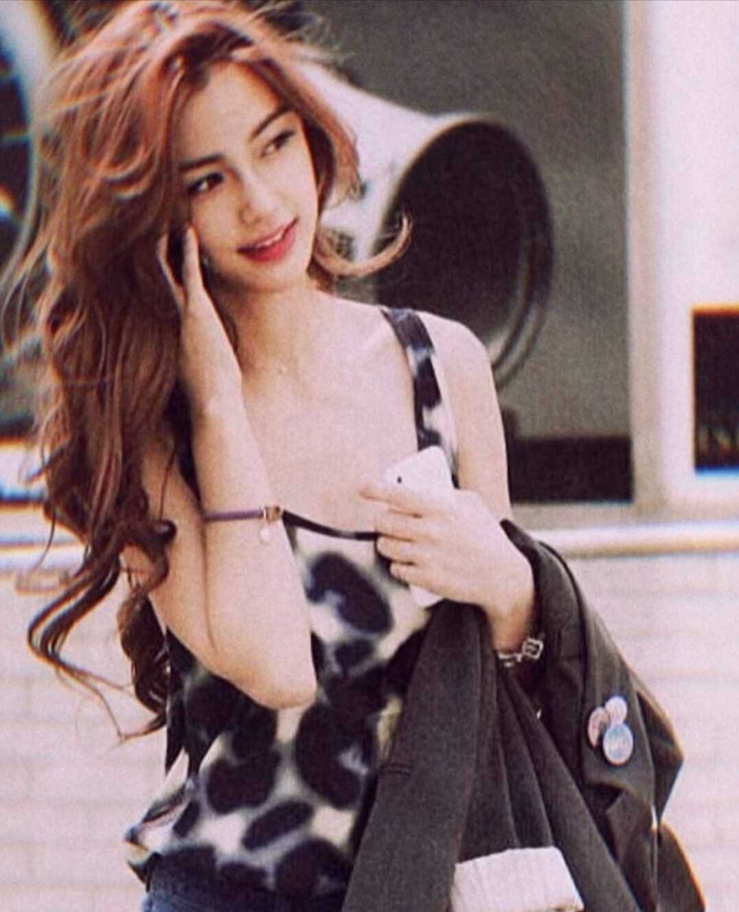 angelababy angelababy  你的温柔与坚定刻进心底，成为我低谷
