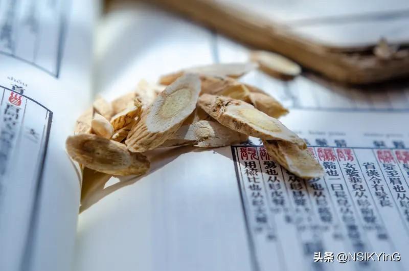 黄芪和西洋参没有绝对的“谁更好”，关键在于“谁更适合”。它们虽然都能补气，但药性