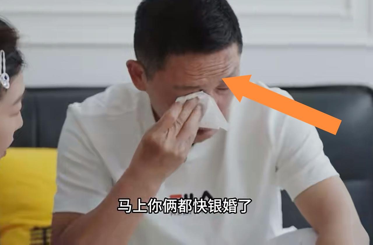 徐梦桃这样说，
让爸爸忍不住落泪，
30年就是这样熬过来的。

徐梦桃跟爸爸聊天