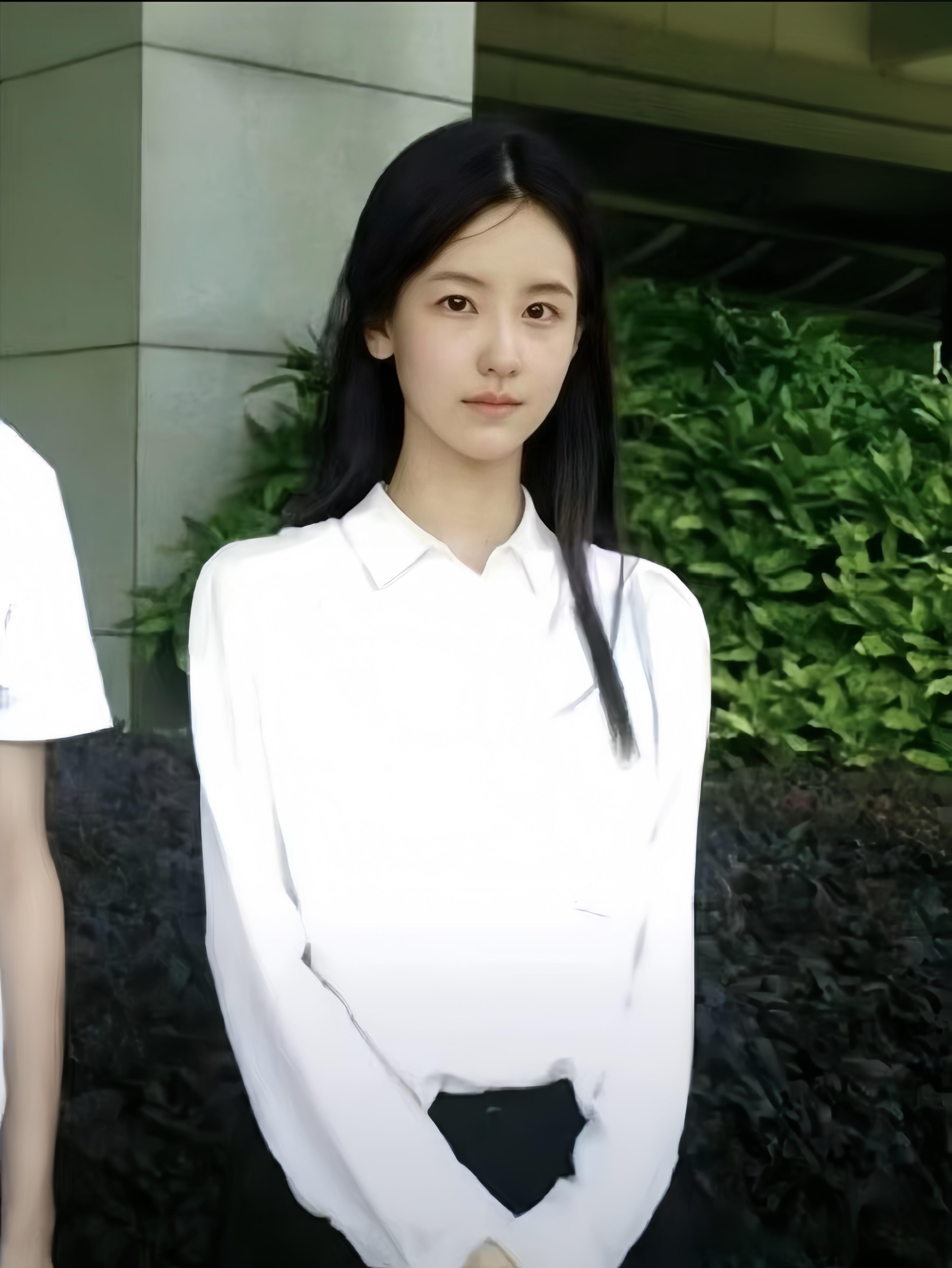 陈都灵的眼泪是少女时代的雨滴 