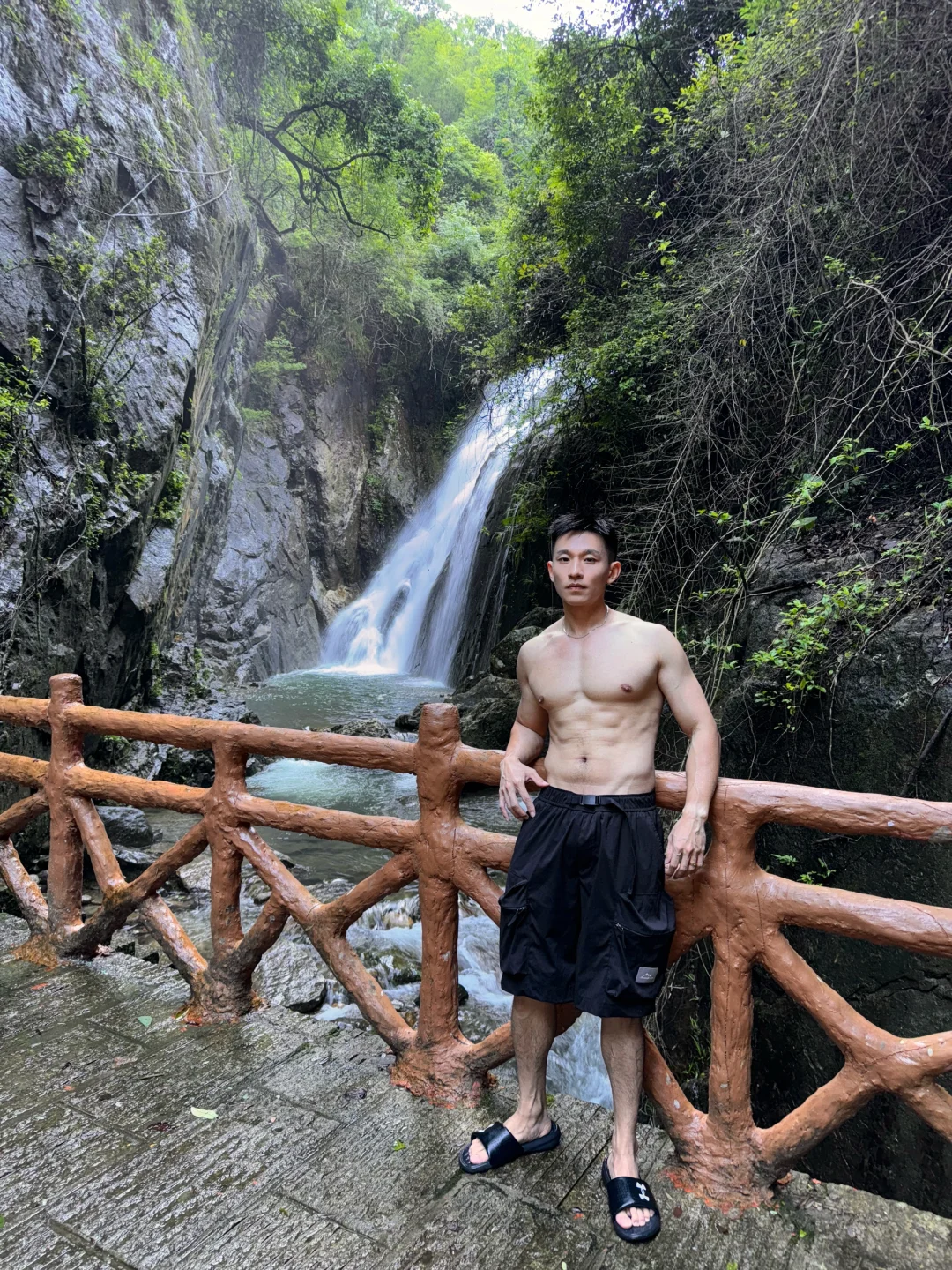 预告一下！广州荒无人烟的瀑布